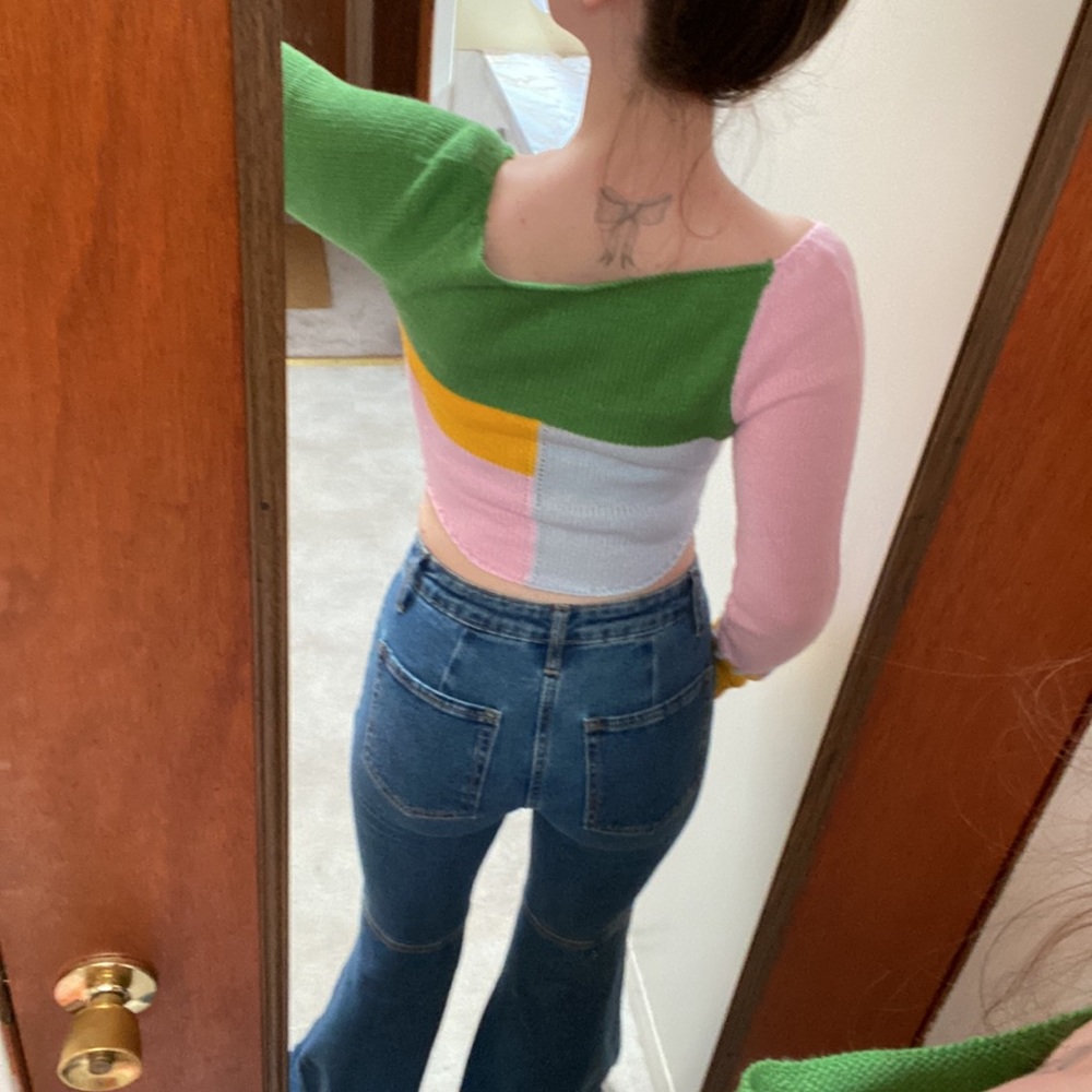 Shein • Adorable Patchwork Cropped Sweater - Picture 4 of 14